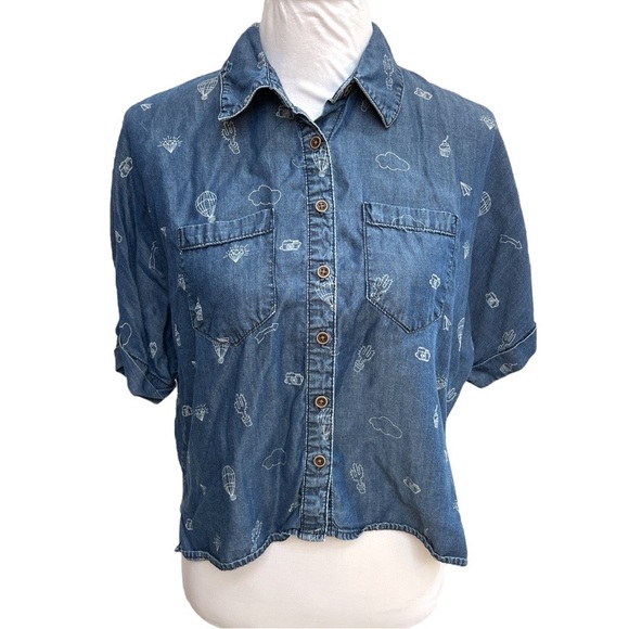 Wild Blue X Sadie Robertson Cropped Button Down Short Steve Shirt Denim Small - Picture 9 of 9